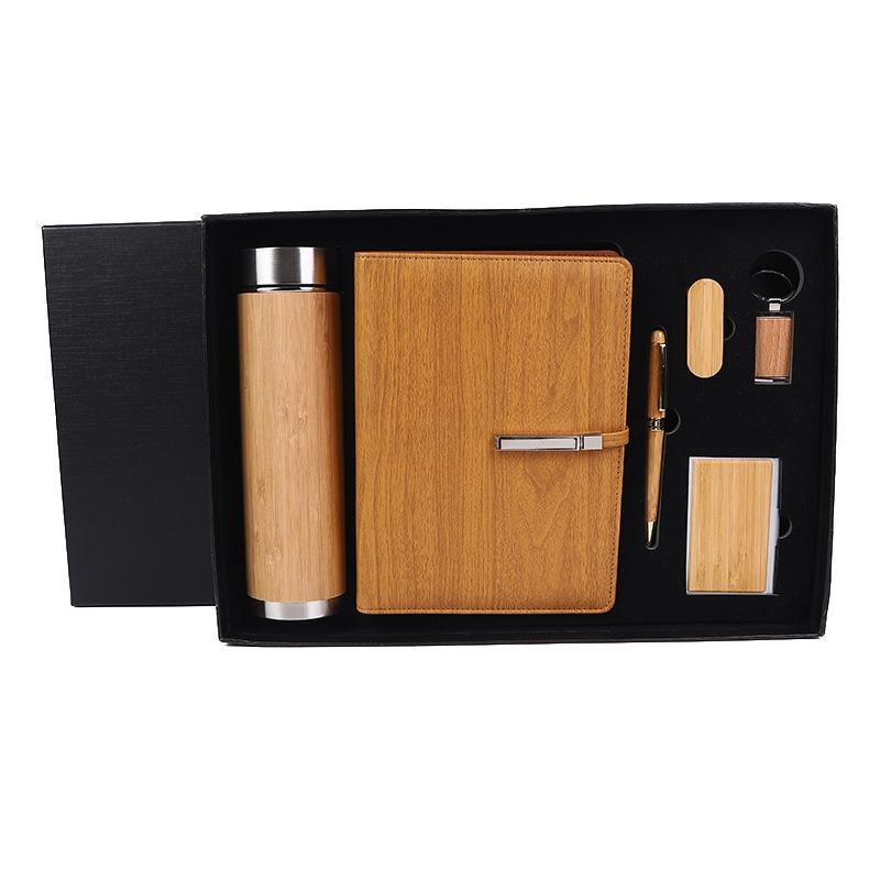 High-end Leather Gift Set Customization: Logo-engraved Leather Notebook, Signature Pen, Leather Card Holder, Keychain, and Gift Box