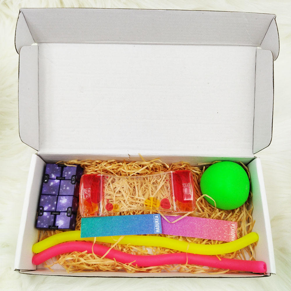 Pressure ball, elastic cord, calming and stress-reducing toy – suitable for children with ADHD or autism; also includes a “calming corner” set.