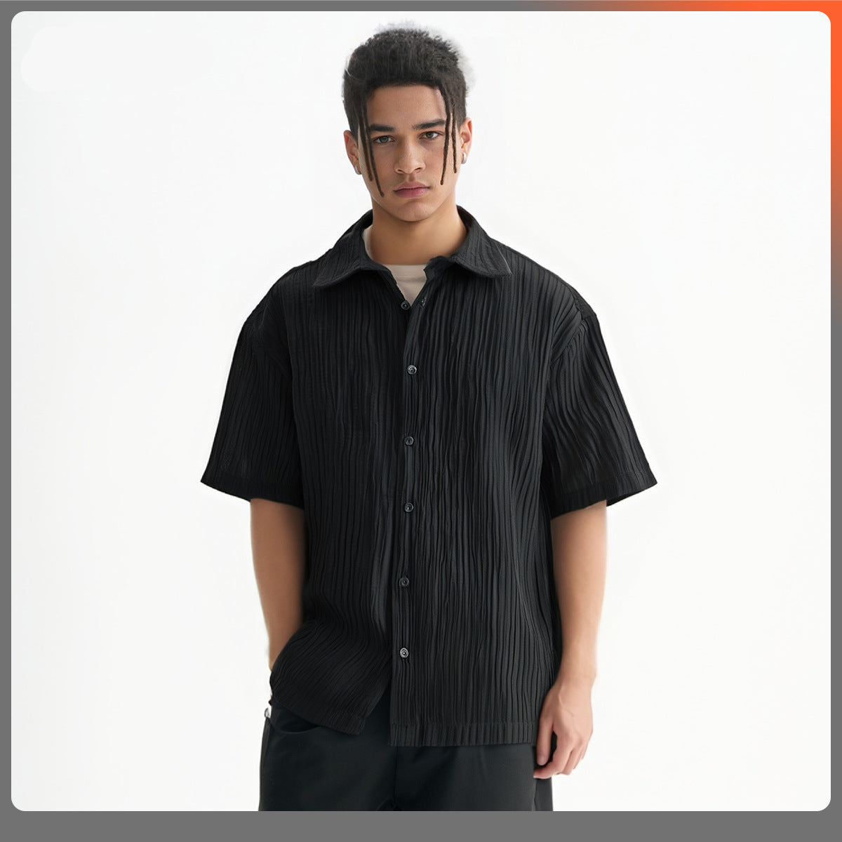 Tencel jacquee short-sleeved shirt with raised patterns, loose fit, lapel collar, casual style for men.MADE IN CHINA