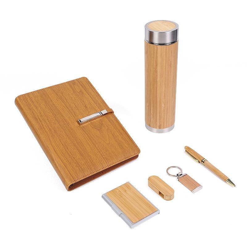 High-end Leather Gift Set Customization: Logo-engraved Leather Notebook, Signature Pen, Leather Card Holder, Keychain, and Gift Box